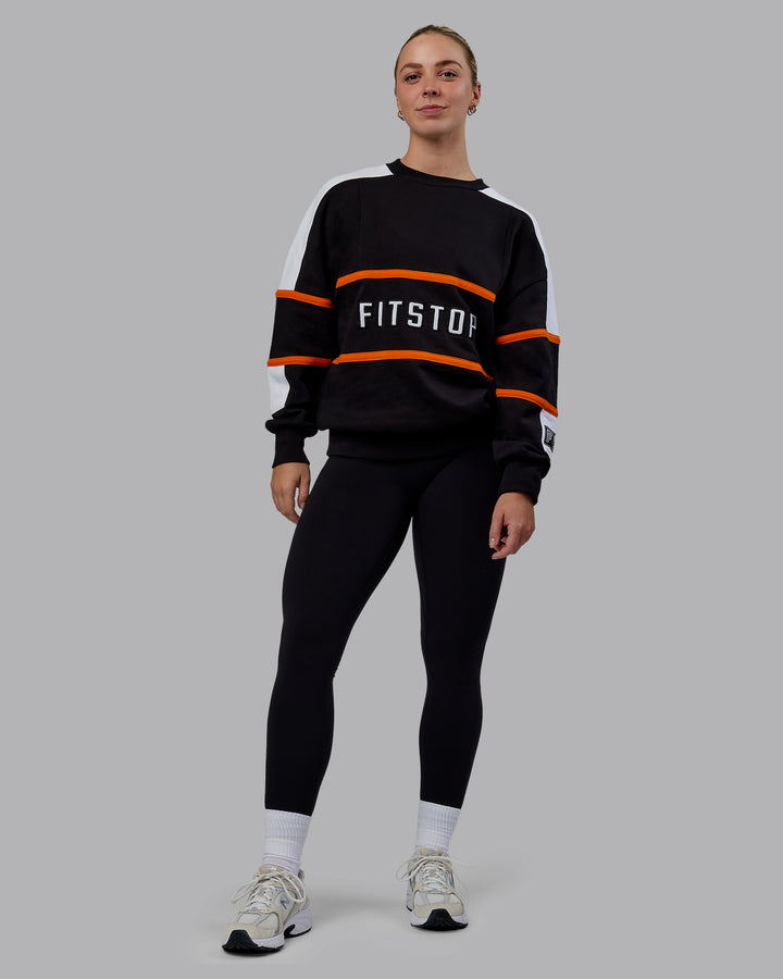 Women Wearing Unisex Fitstop Move More Sweater Oversize - Black-White
