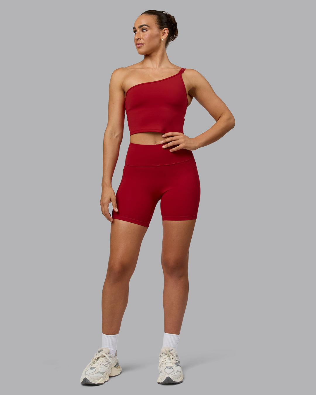 Woman wearing Fusion Mid Short Tights with Pockets - Cherry Red