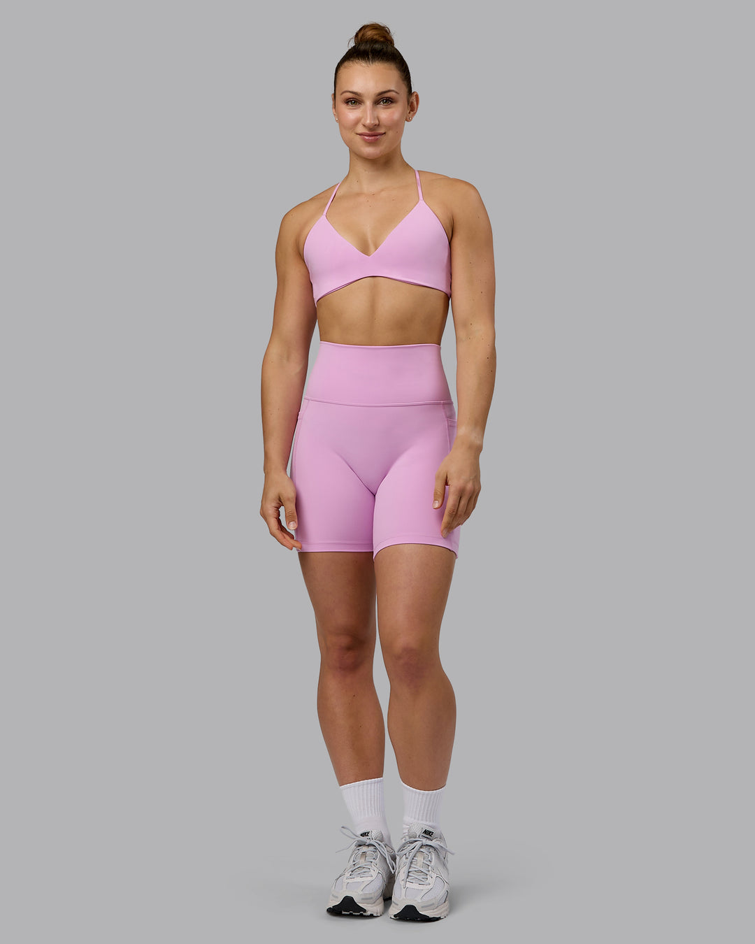 Woman wearing Fusion Mid Short Tights - Pastel Orchid