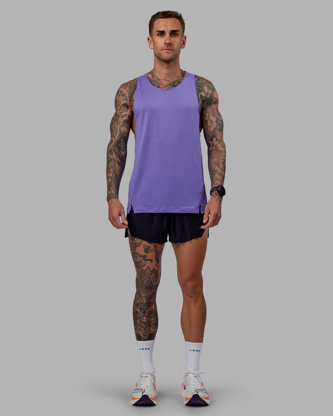 Man wearing Pace Running Tank - Dahlia Purple