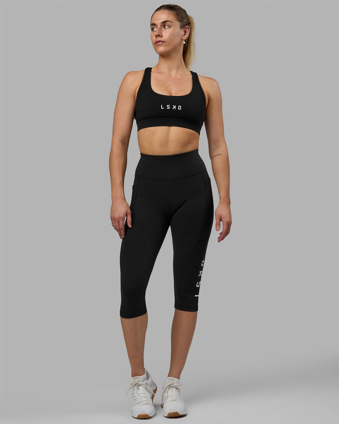 Women Wearing Rep 3/4 Length Tight - Black-White