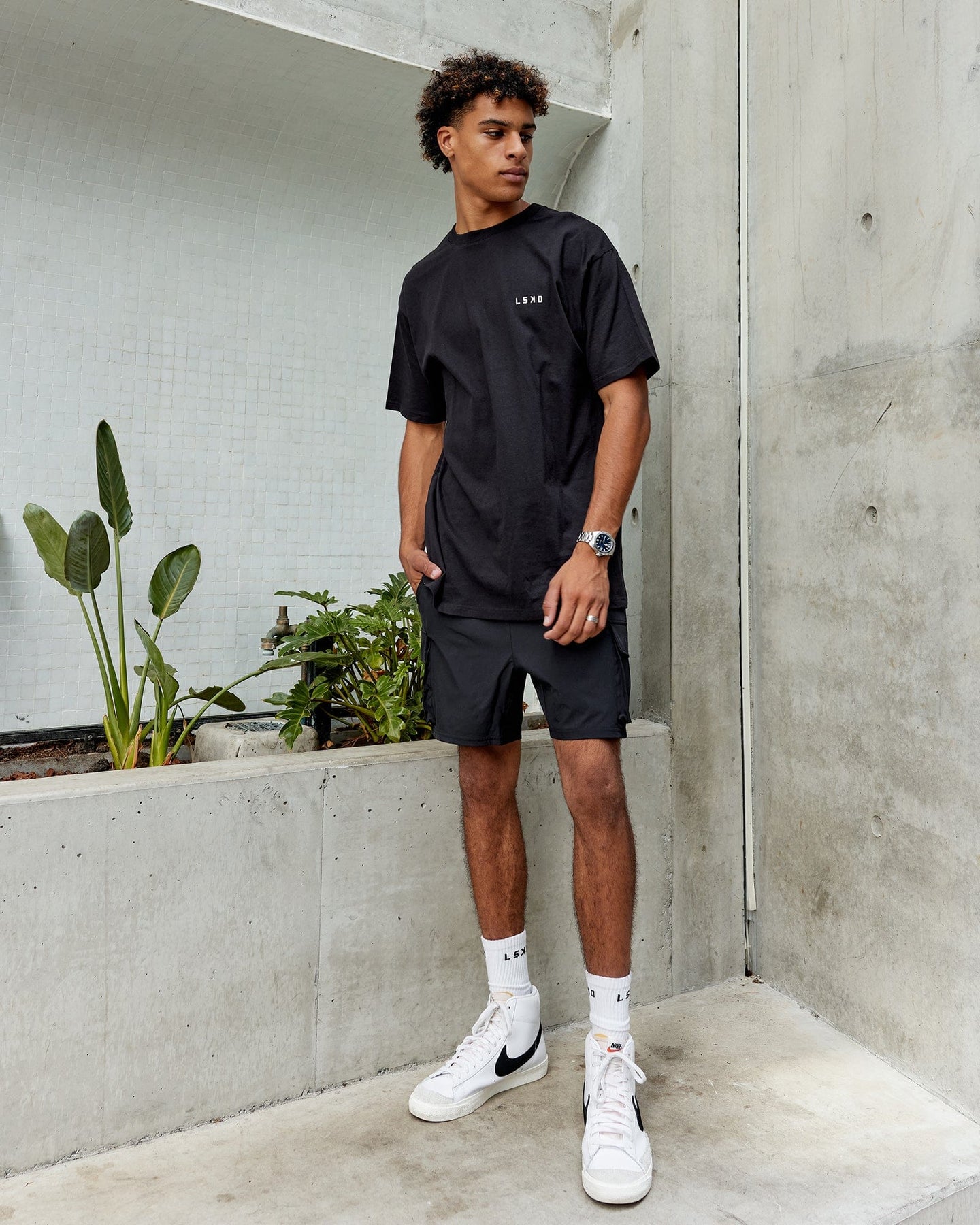 Endeavour Heavyweight Longline Tee Oversize - Black | LSKD