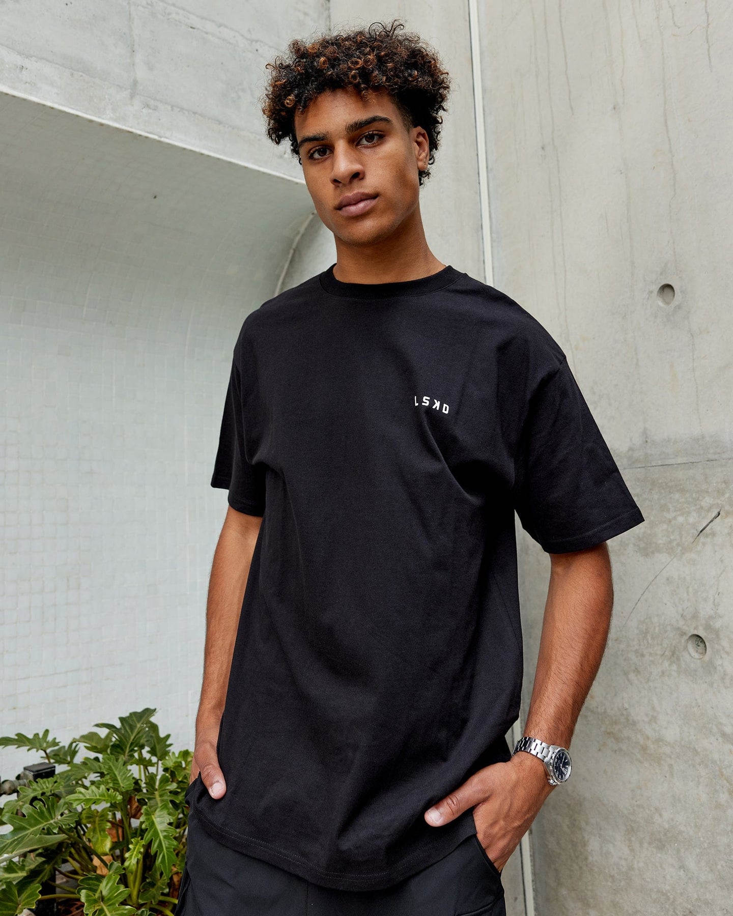 Endeavour Heavyweight Longline Tee Oversize - Black | LSKD