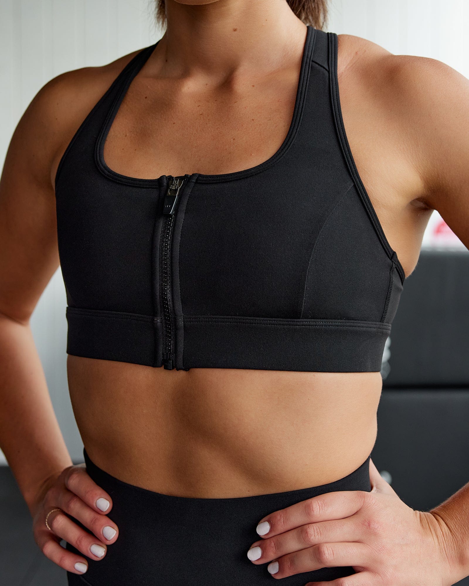 Front closure cheap sports bra canada